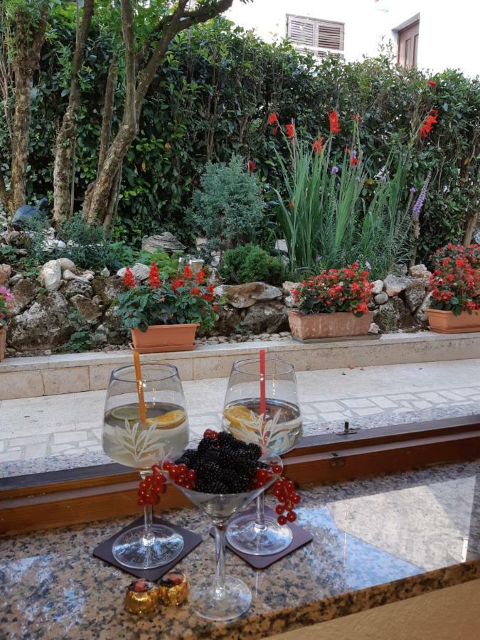 Taverna Coctel 포레치 외부 사진